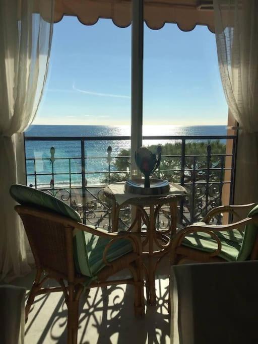 멍똥 Victoria Bilocale Centro Citta E Vista Mare 아파트 외부 사진