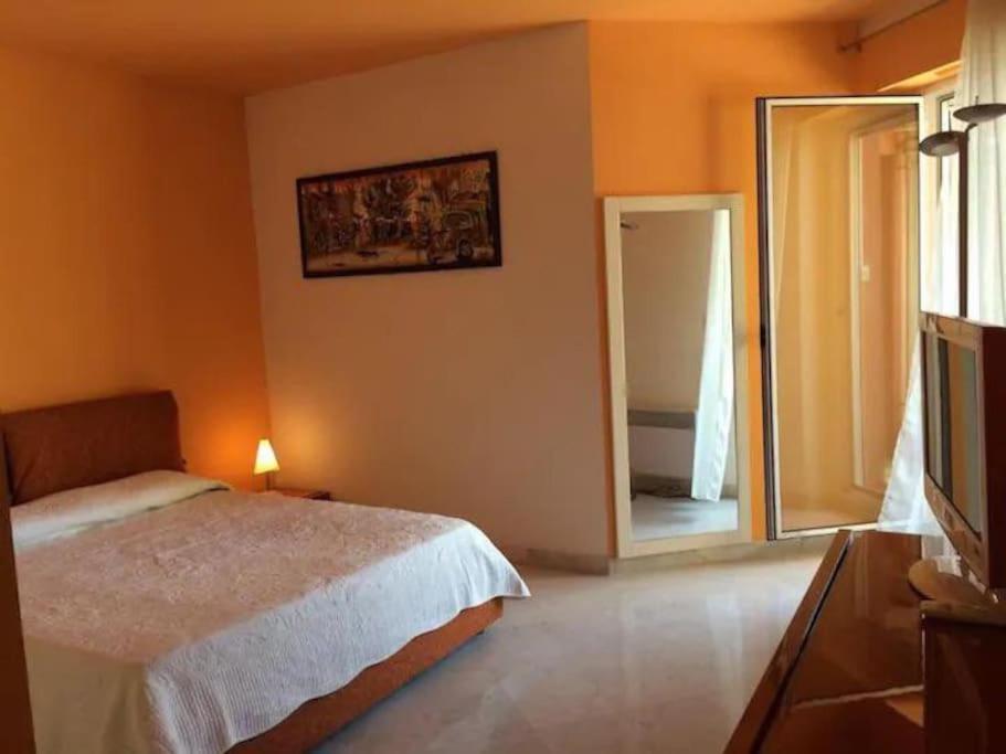 멍똥 Victoria Bilocale Centro Citta E Vista Mare 아파트 외부 사진